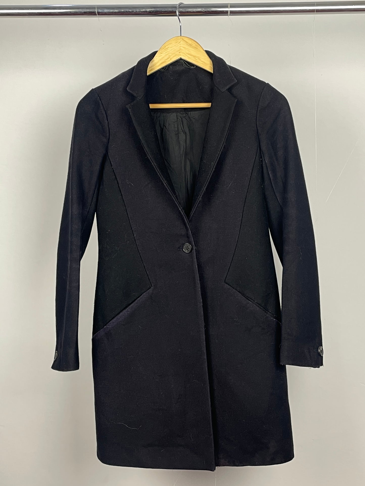 Women Winter Tops with Affordable Preloved Fashion