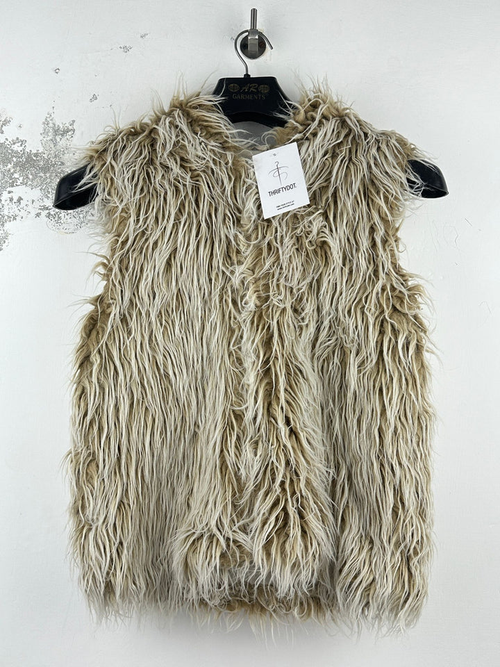 Women Winter Fur Coats With Affordable Preloved Fashion