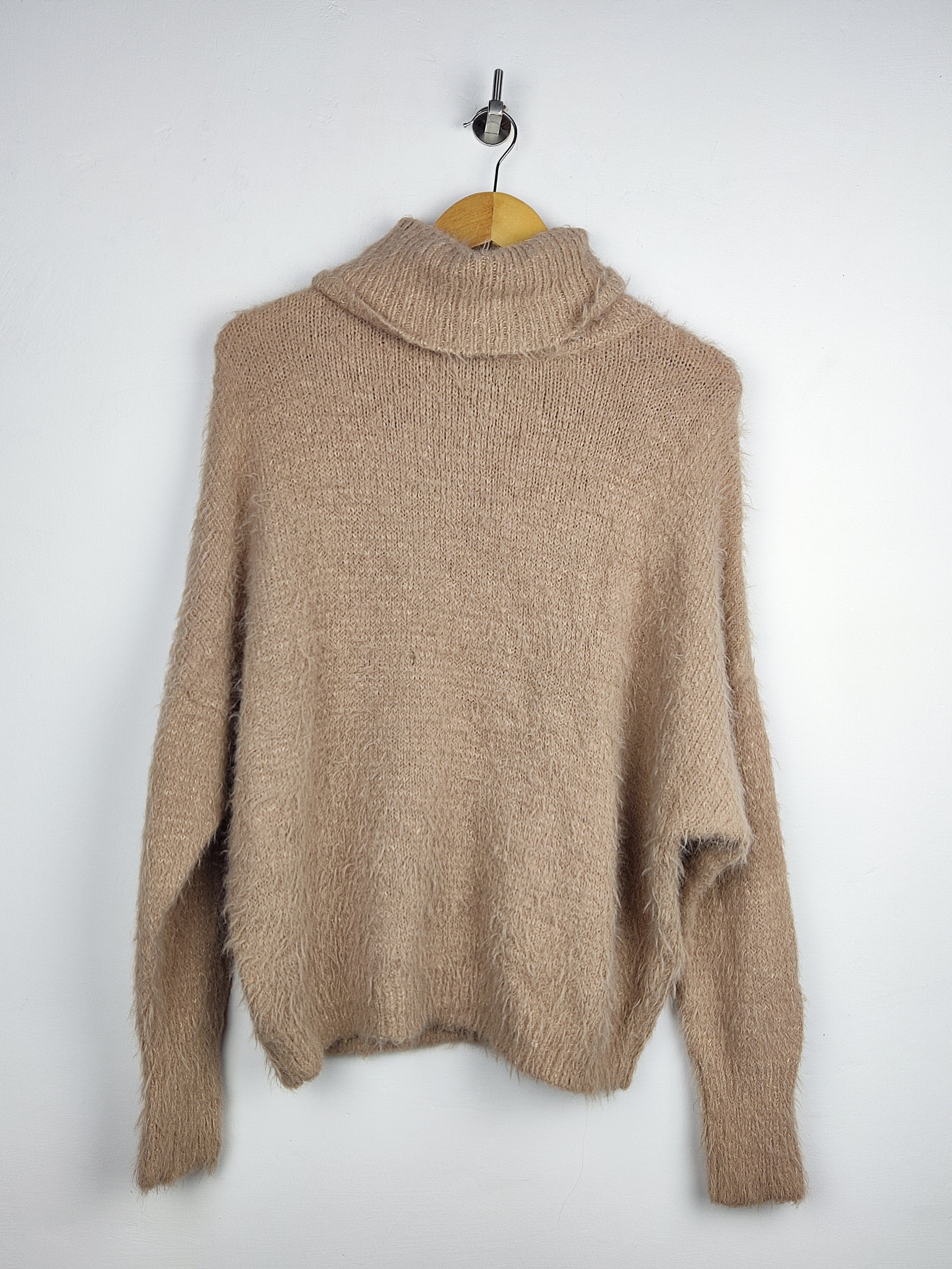 Women Winter Tops with Affordable Preloved Fashion