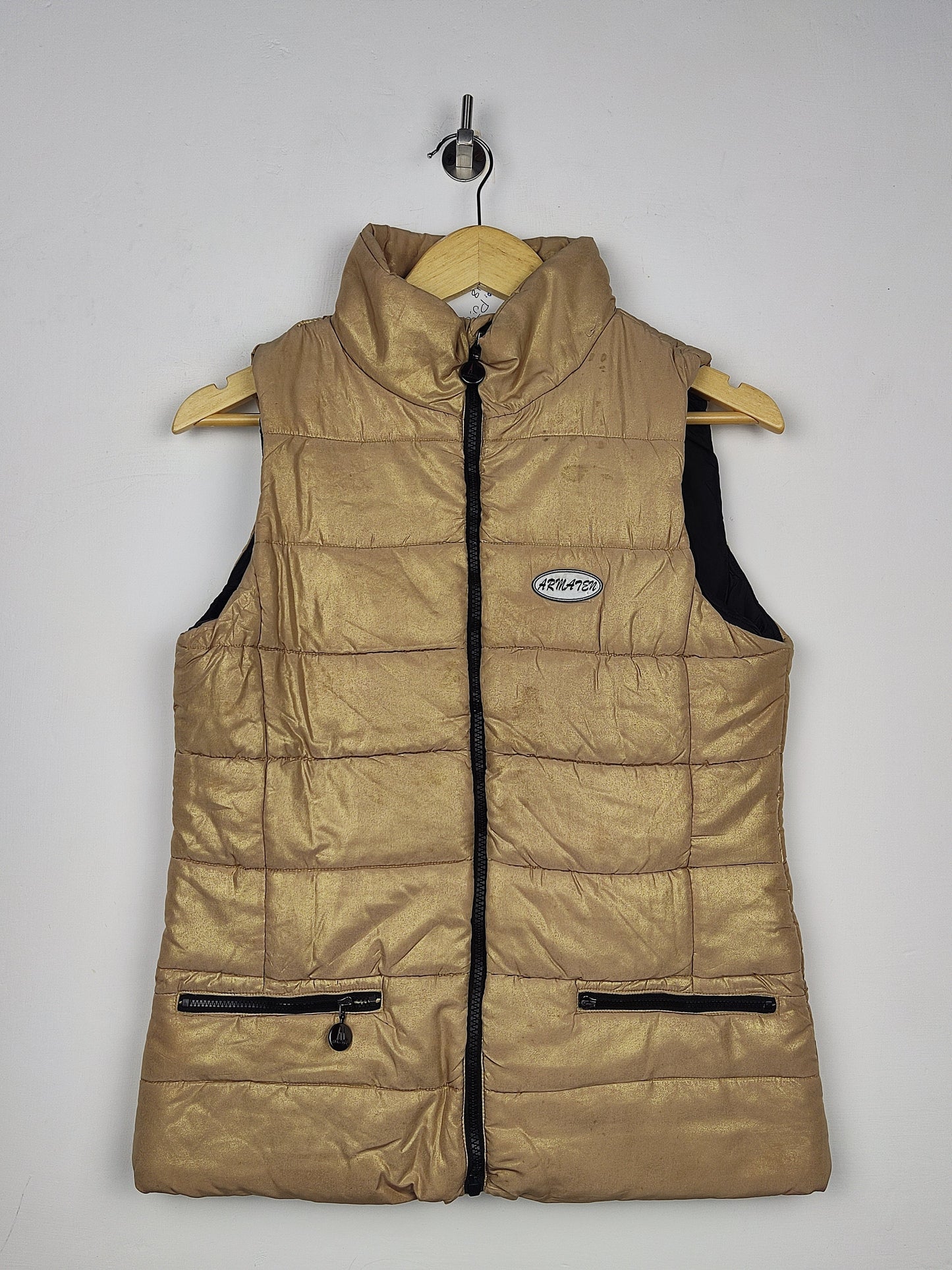 Women Winter Puffer Jackets with Affordable Preloved Fashion