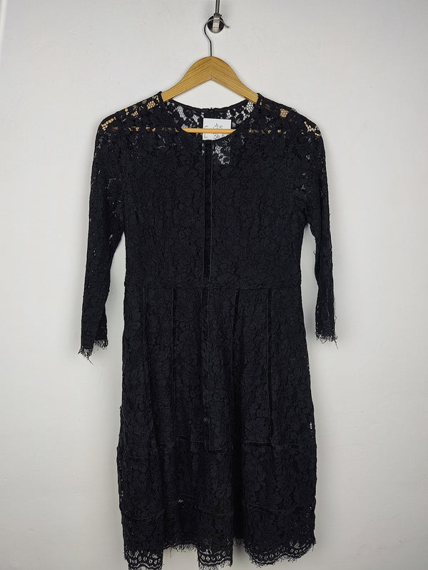 Women Winter Tops with Affordable Preloved Fashion