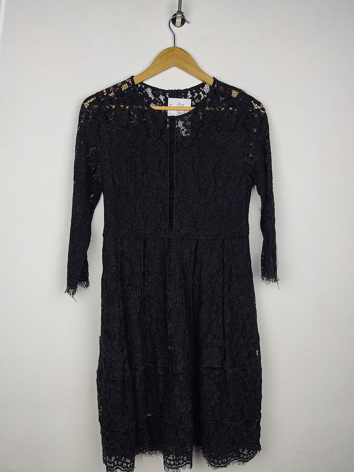 Women Winter Tops with Affordable Preloved Fashion