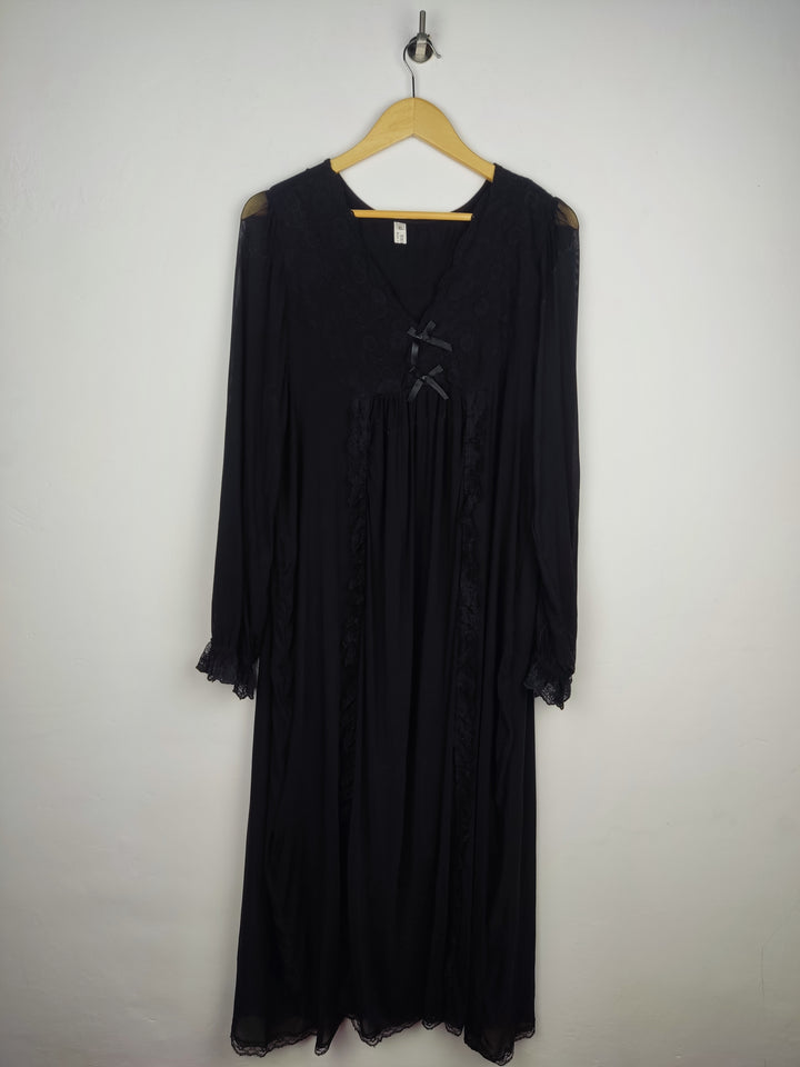 Women Winter Tops with Affordable Preloved Fashion