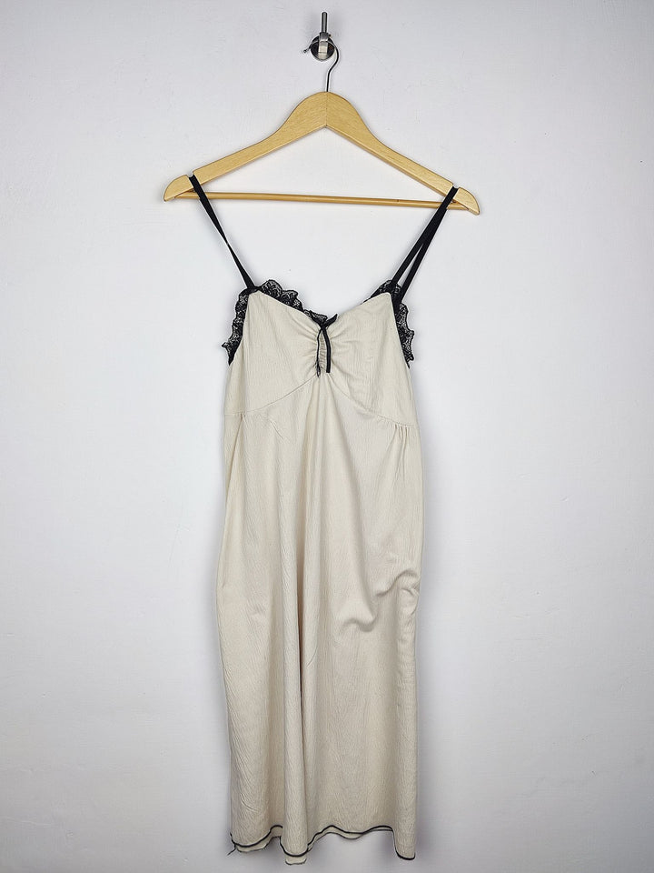 Women Winter Tops with Affordable Preloved Fashion