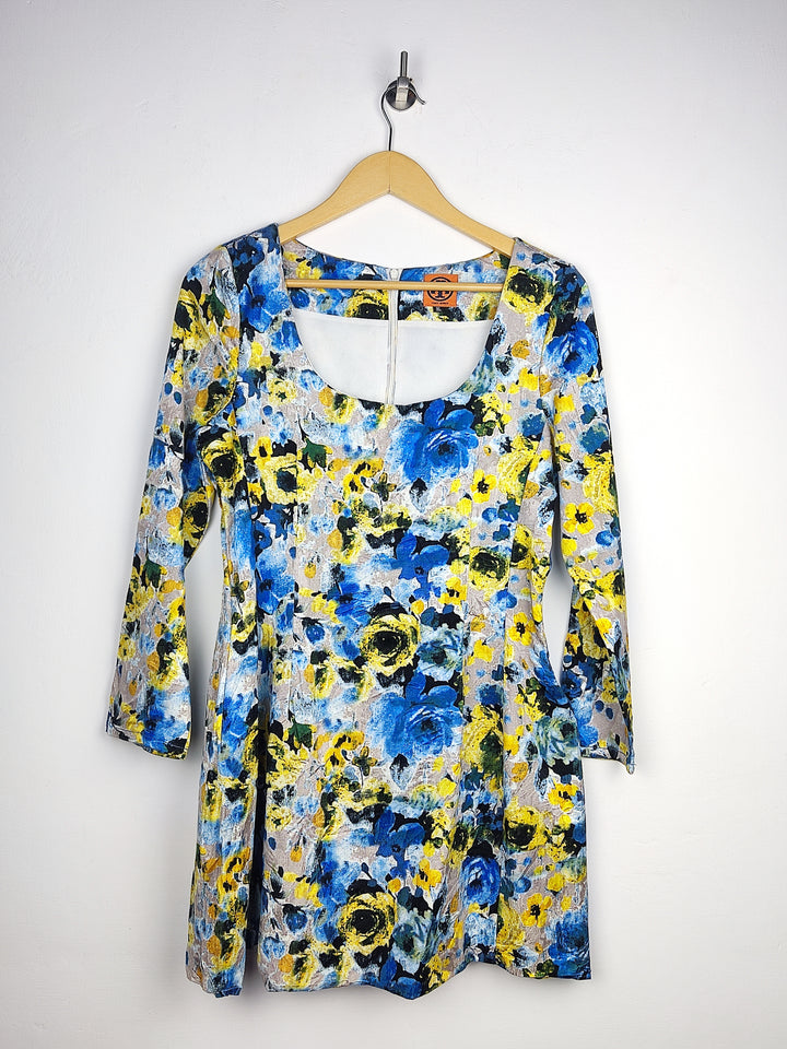 Women Winter Tops with Affordable Preloved Fashion