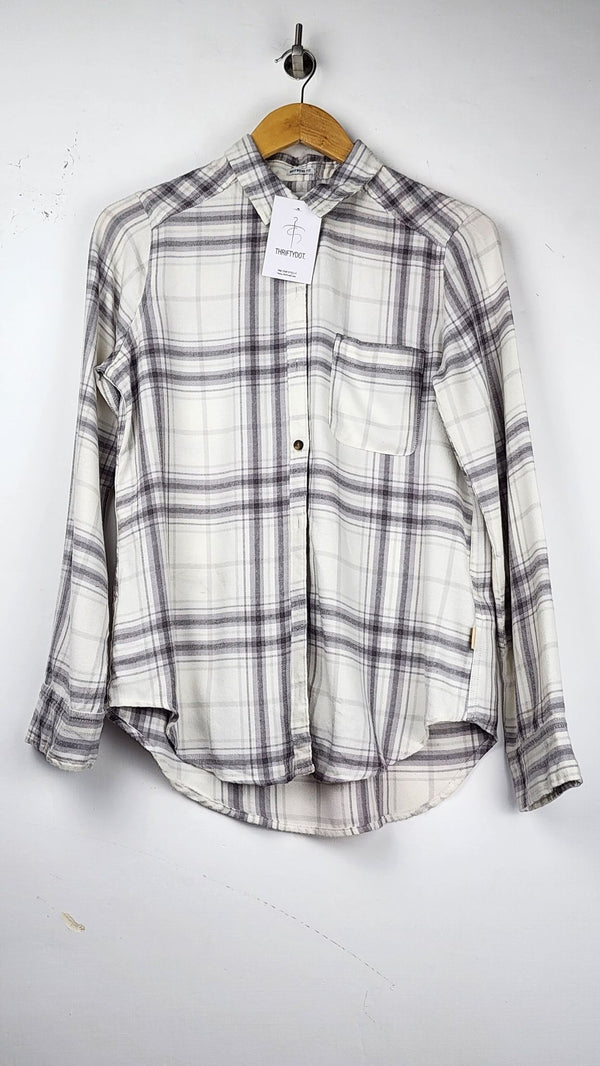 Women Winter Tops with Affordable Preloved Fashion